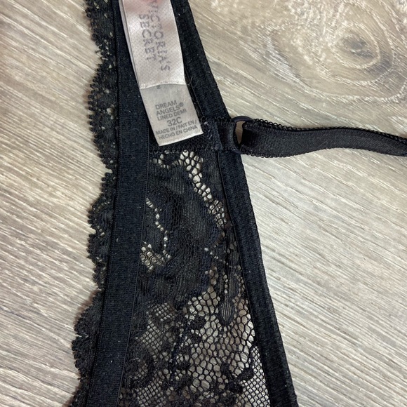 Victoria’s Secret pink and black lace bra💓 - Picture 7 of 7